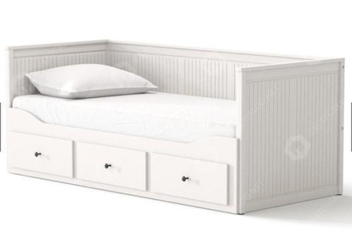 Hemnes bedbank, Huis en Inrichting, Slaapkamer | Bedden, Gebruikt, Ophalen