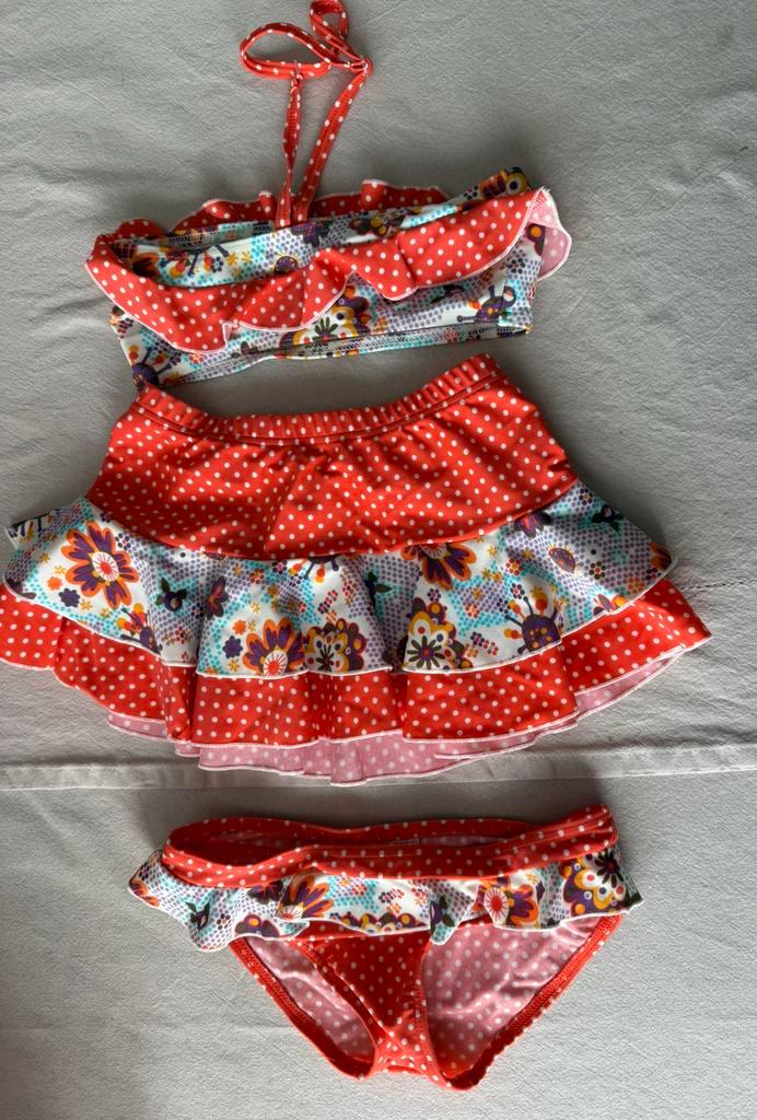 Bikini met rokje - 3 stuks - Maat 122 Blue Queen, Kinderen en Baby's, Kinderkleding | Maat 122, Zo goed als nieuw, Ophalen of Verzenden