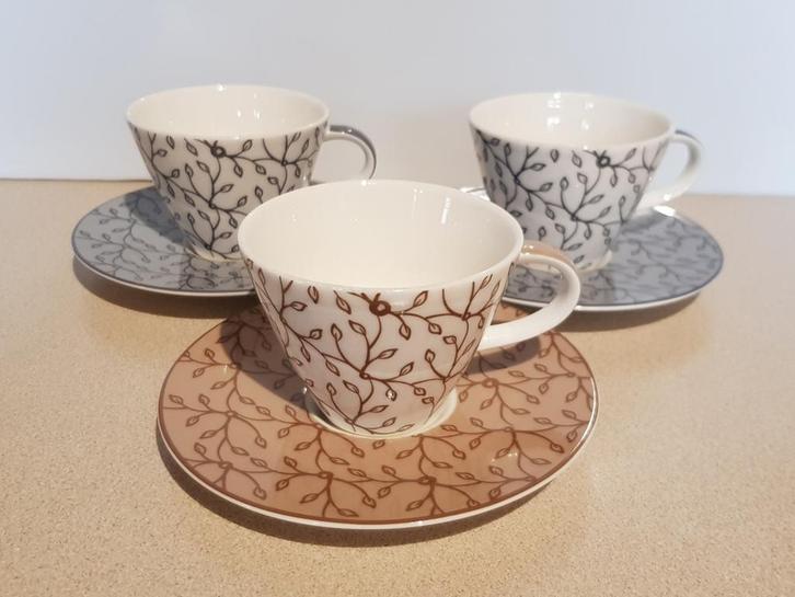 Villeroy & Boch porselein tassen en ondertassen 3 sets, Antiek en Kunst, Antiek | Servies los, Ophalen of Verzenden