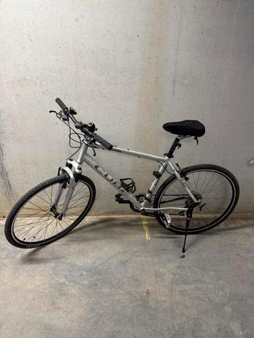 Cube fiets in goede staat – slechts €100 beschikbaar voor biedingen