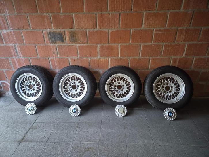 4x BMW Style 5 (7Jx15) velgen met banden (205/65), Auto-onderdelen, Banden en Velgen, Band(en), Zomerbanden, 15 inch, 205 mm, Personenwagen