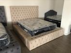 GESTOFFEERD BED 160200 RUBIS ZALM met gestoffeerde bodem +, Nieuw, 160 cm, Lit capitonné en velours couleurs saumon, Stof