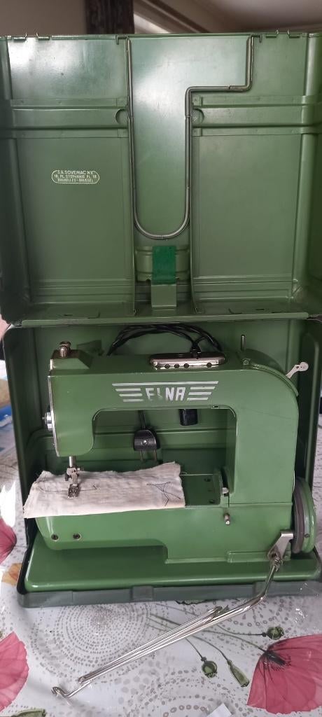 Naaimachine, Enlèvement, Comme neuf