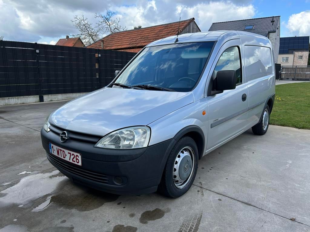 Opel Combo 1.7Dti Lichte vracht Gekeurd voor verkoop !, Auto's, Voorwielaandrijving, Stof, 4 cilinders, Airbags