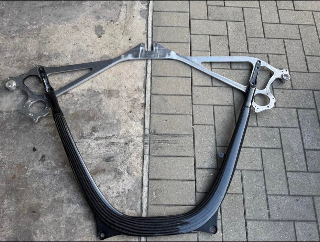 Entretoise et pont d'amortisseur F80 F82 d'origine BMW, Autos : Pièces & Accessoires, Enlèvement, BMW