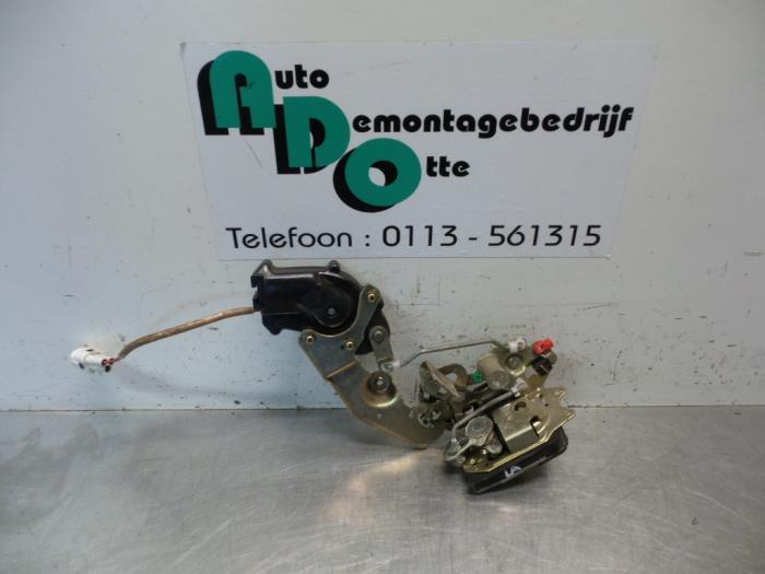 Deurslot Mechaniek 4Deurs links-achter van een Suzuki Swift, Auto-onderdelen, Carrosserie, Suzuki, Gebruikt, 3 maanden garantie