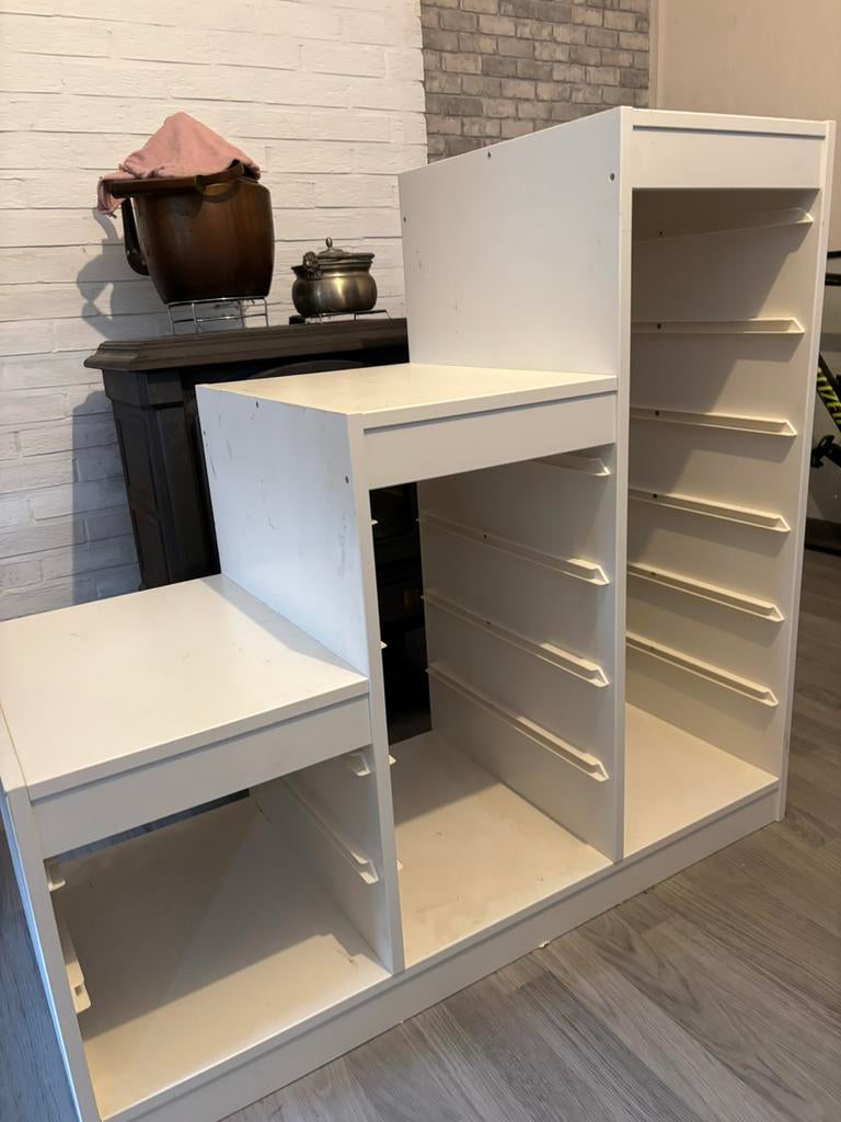 Kastje met bakken, Enlèvement, Comme neuf