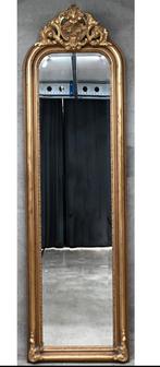 Grote passpiegel, Enlèvement