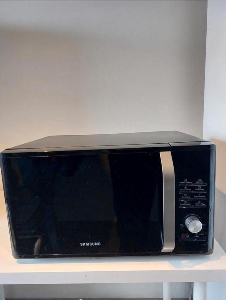 Samsung microgolfoven – goede staat, Elektronische apparatuur, Microgolfovens, Zo goed als nieuw, Microgolfoven, Draaiplateau