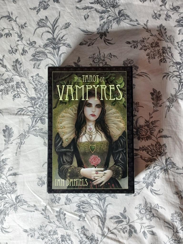 Tarot of Vampyres Ian Daniels, Ophalen of Verzenden, Zo goed als nieuw