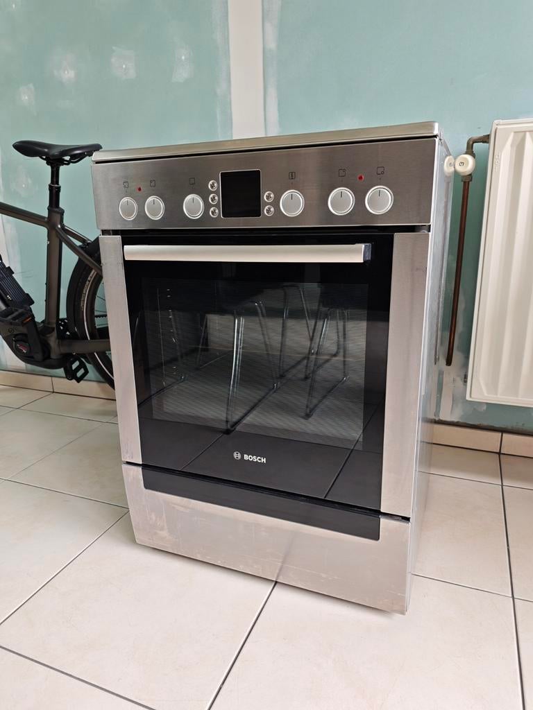 Bosch fornuis, vitrokeramisch, Ophalen, Vrijstaand