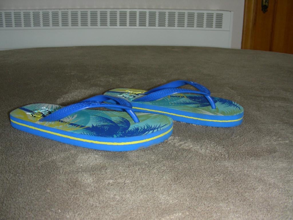 Teenslippers, XQ, maat 29-31 (zo goed als nieuw), Ophalen of Verzenden, Zo goed als nieuw, Jongen, Overige typen