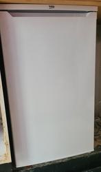 Petit frigo beko avec mini surgélateur.presque pas utilisé, Enlèvement