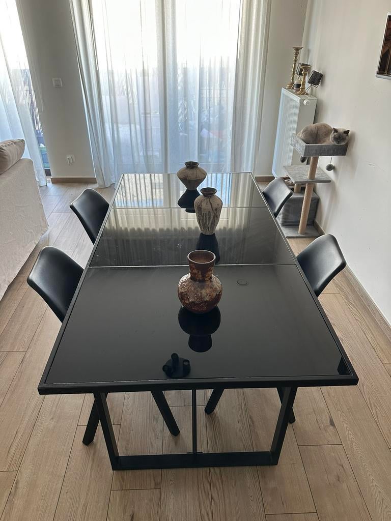 Eettafel + 4 stoelen, Huis en Inrichting, Tafels | Statafels, Ophalen, Zo goed als nieuw