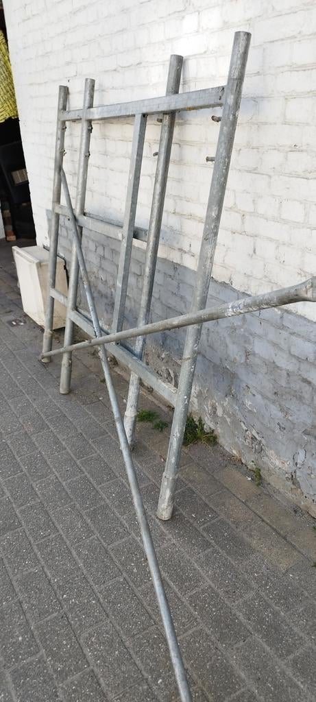 Construction, Bricolage & Construction, Enlèvement, Utilisé, Échafaudage de façade, Moins de 2 mètres