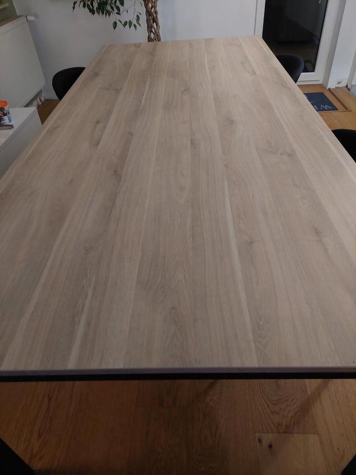 Table de salle à manger moderne, Maison & Meubles, Tables | Tables à manger, Métal, Enlèvement