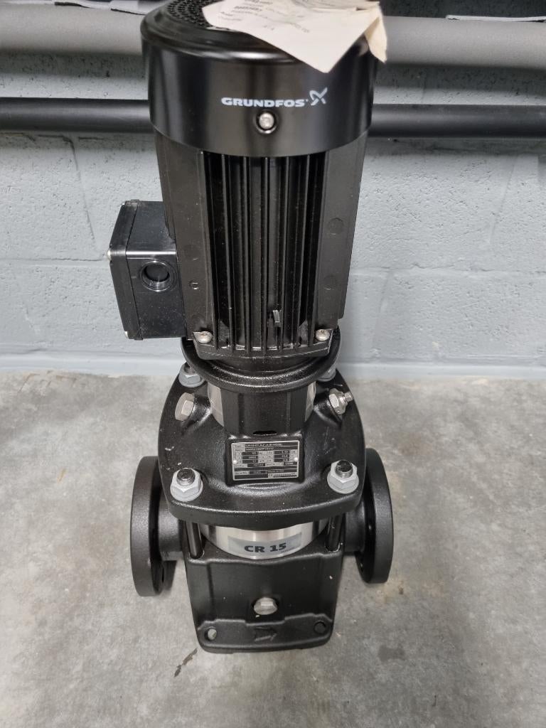 Meertraps centrifugaalpomp grundfos CR15-01 AFAE-HQQE, Ophalen