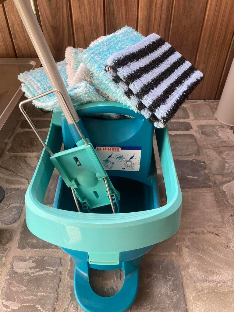 Vileda, Maison & Meubles, Produits de nettoyage, Enlèvement, Seau, Bac ou Chariot à balais