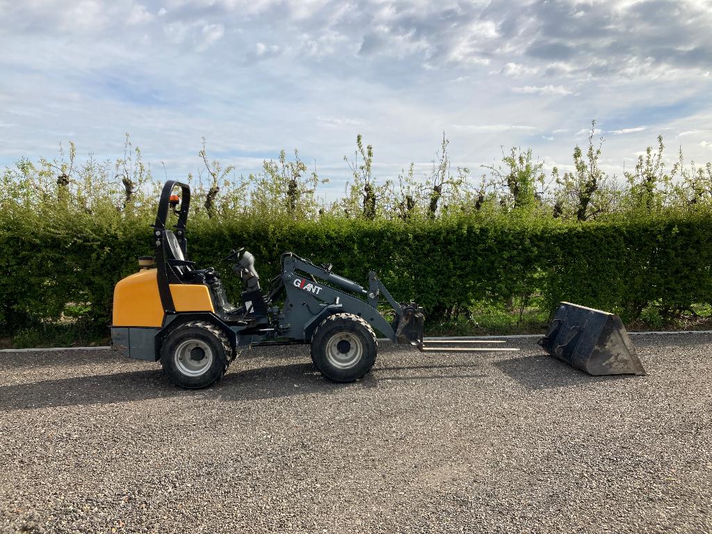 Giant V452T X-tra HD, Ophalen, Wiellader of Shovel