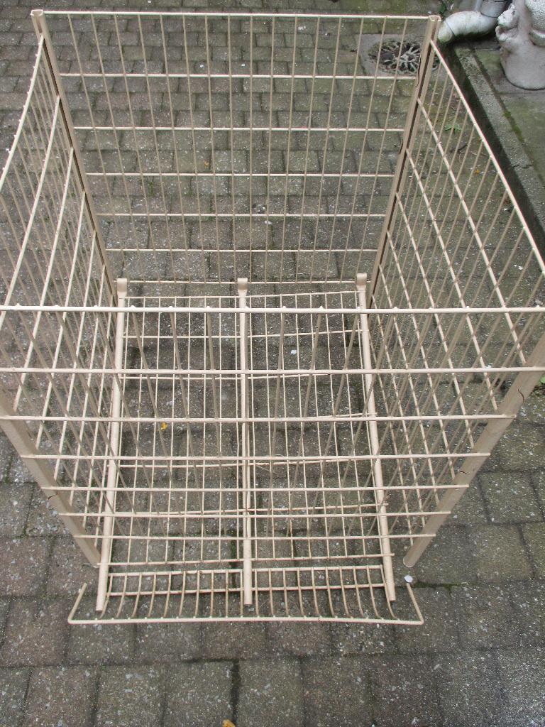 Aardappel kist ,container, Huis en Inrichting, Woonaccessoires | Kisten, Gebruikt, 50 tot 75 cm, 50 tot 75 cm, 50 tot 100 cm, Metaal