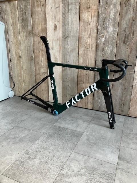 NIEUW FACTOR OSTRO VAM 1.0 56 frameset, 28 inch, Carbon, Nieuw, Meer dan 20 versnellingen