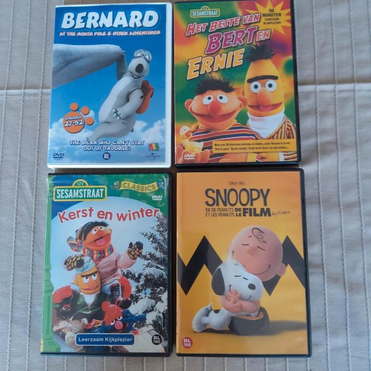 4 DVD's voor kids: Sesamstraat, Bernard, Snoopy..., Cd's en Dvd's, Dvd's | Kinderen en Jeugd, Zo goed als nieuw, Alle leeftijden