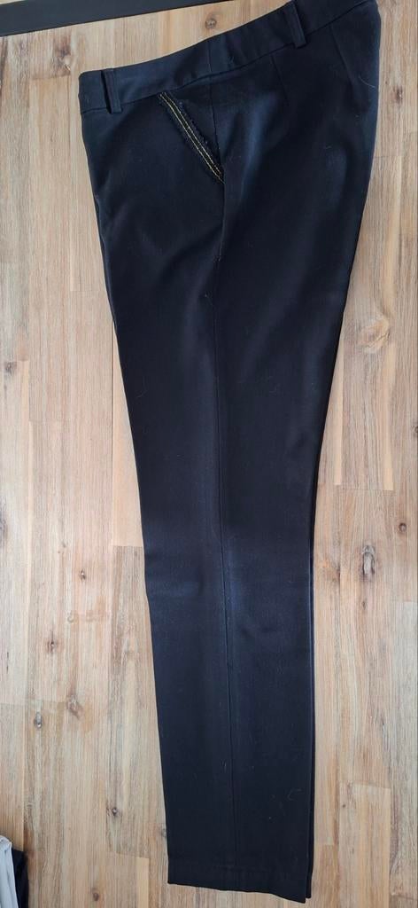Zwarte broek maat 38/40, Kleding | Dames, Broeken en Pantalons, Ophalen of Verzenden, Gedragen, Maat 38/40 (M), Zwart