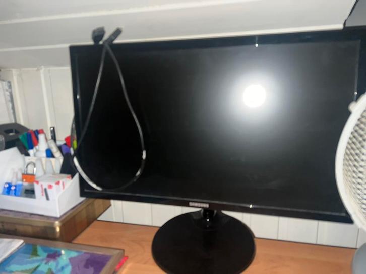 Écran Samsung 22 pouces – Full HD, Informatique & Logiciels, Moniteurs, Comme neuf, HDMI, HD, Enlèvement