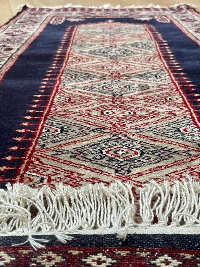tapis  authentique de l'est de l'Iran et de l'Afghanistan, Enlèvement