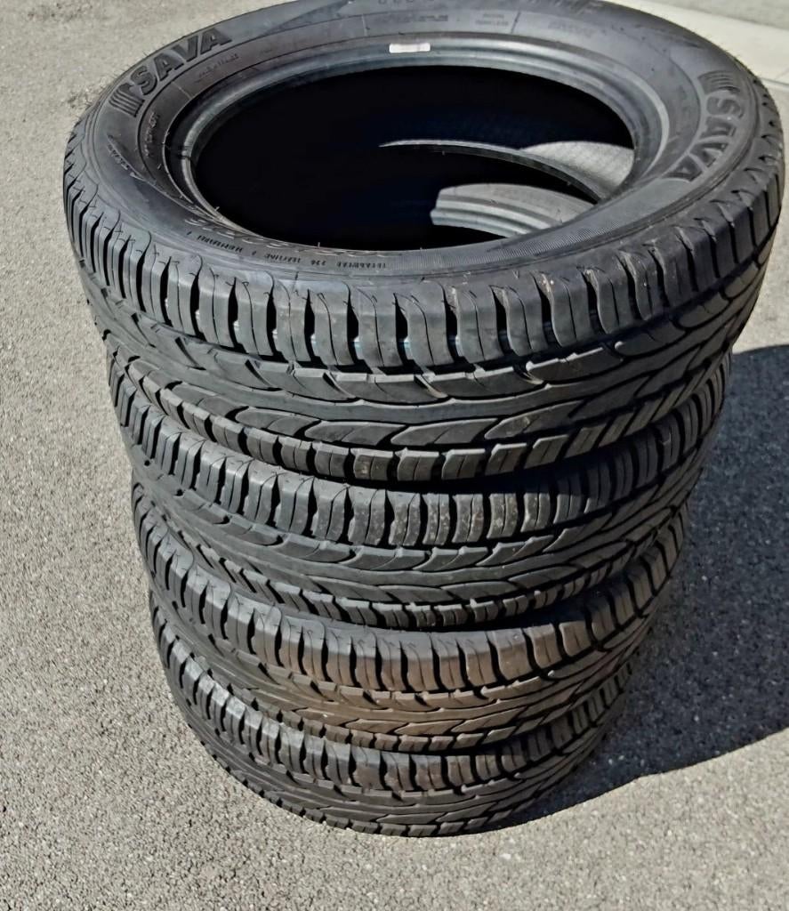 4 très bons pneus été 205/60-16 avec 7,5 - 8 mm de profil, 16 pouces, Pneus été, 205 mm, Pneu(s)