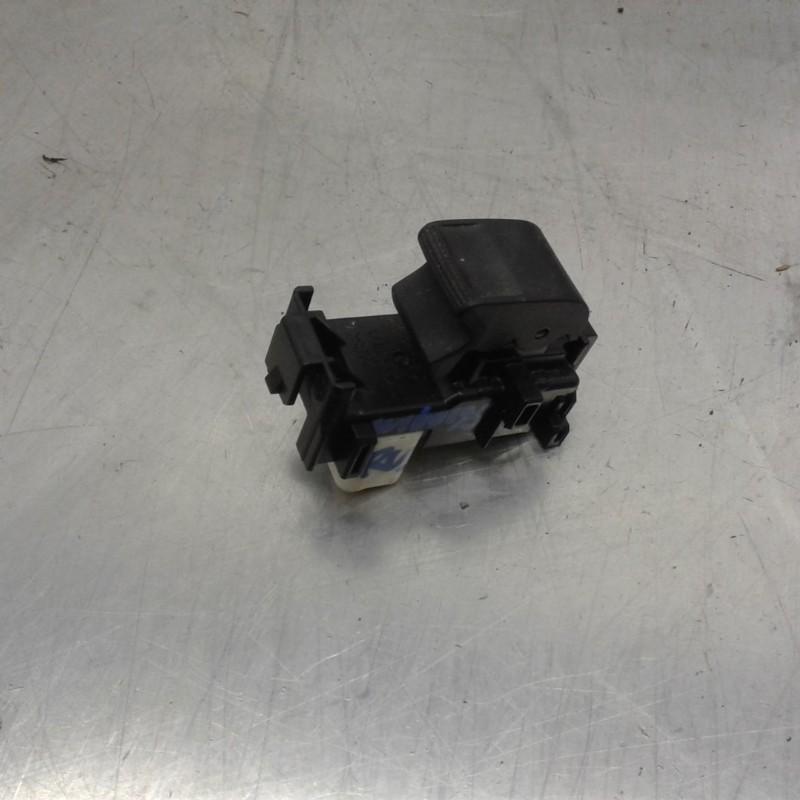COMMUTATEUR VITRES ELECTRIQUES Toyota Yaris II (P9), Utilisé, Toyota