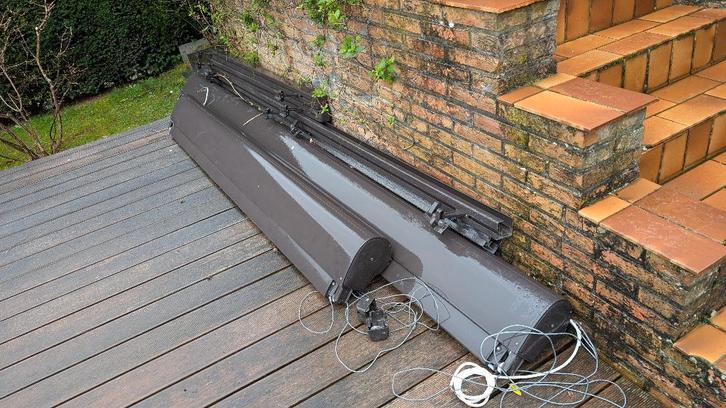 Tente solaire, Jardin & Terrasse, Protection solaire, Utilisé, Volet mécanique, 150 à 300 cm, Moins de 250 cm, Électrique, Enlèvement