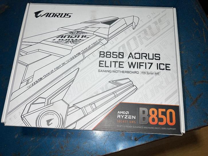 Gigabyte B850 Elite wifi ice 7, Computers en Software, Moederborden, Zo goed als nieuw, AMD, DDR5, Ophalen