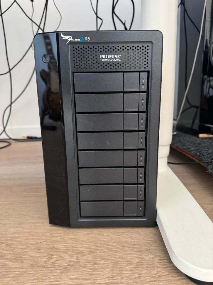 PROMISE Pegasus2 R8 – 48TB (86TB) – Thunderbolt 2 – RAID, Computers en Software, NAS, Nieuw, Ophalen of Verzenden