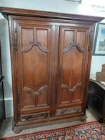 Mooie eiken dekenkast, Enlèvement