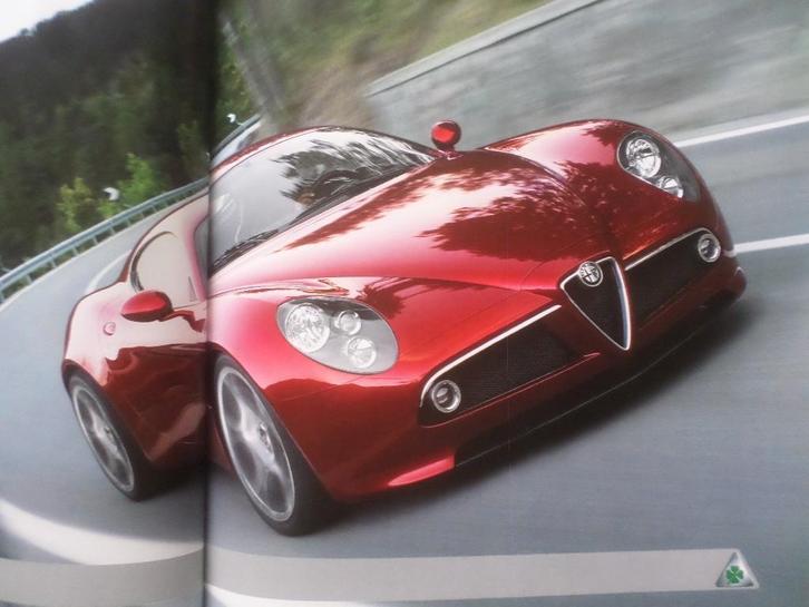 Alfa Romeo Mito & Giulietta Quadrifoglio brochure, Boeken, Auto's | Folders en Tijdschriften, Alfa Romeo, Ophalen of Verzenden