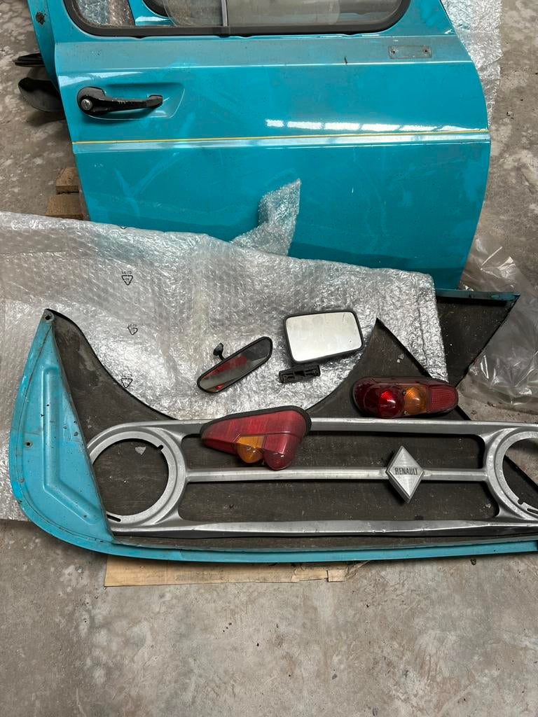 Deuren, ramen, grill, lichten R4 Renault, Autos : Pièces & Accessoires, Carrosserie & Tôlerie, Enlèvement, Avant, Renault, Capot moteur