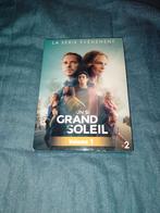 A vendre coffret DVD volume1 de la série Un si grand soleil, Enlèvement ou Envoi, Drame, Coffret, Comme neuf