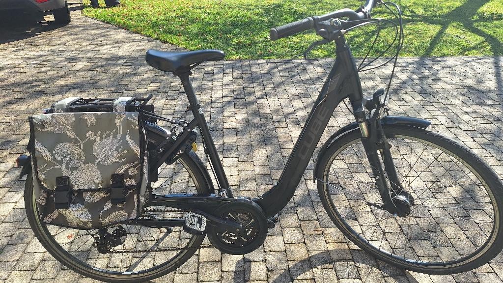 damesfiets Cube touring 50 zwart - Aalter, Gebruikt, Velgrem, 47 tot 50 cm, Versnellingen