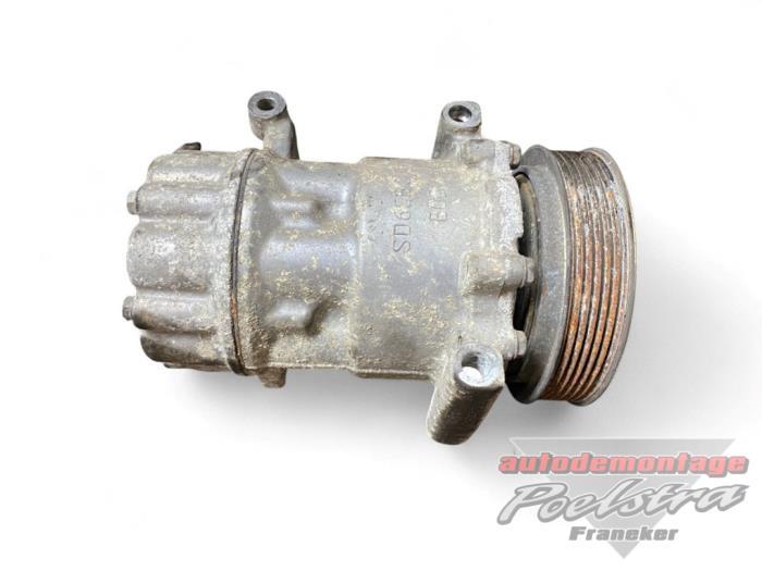 Pompe clim d'un Peugeot Partner, -, 3 mois de garantie, Utilisé, -