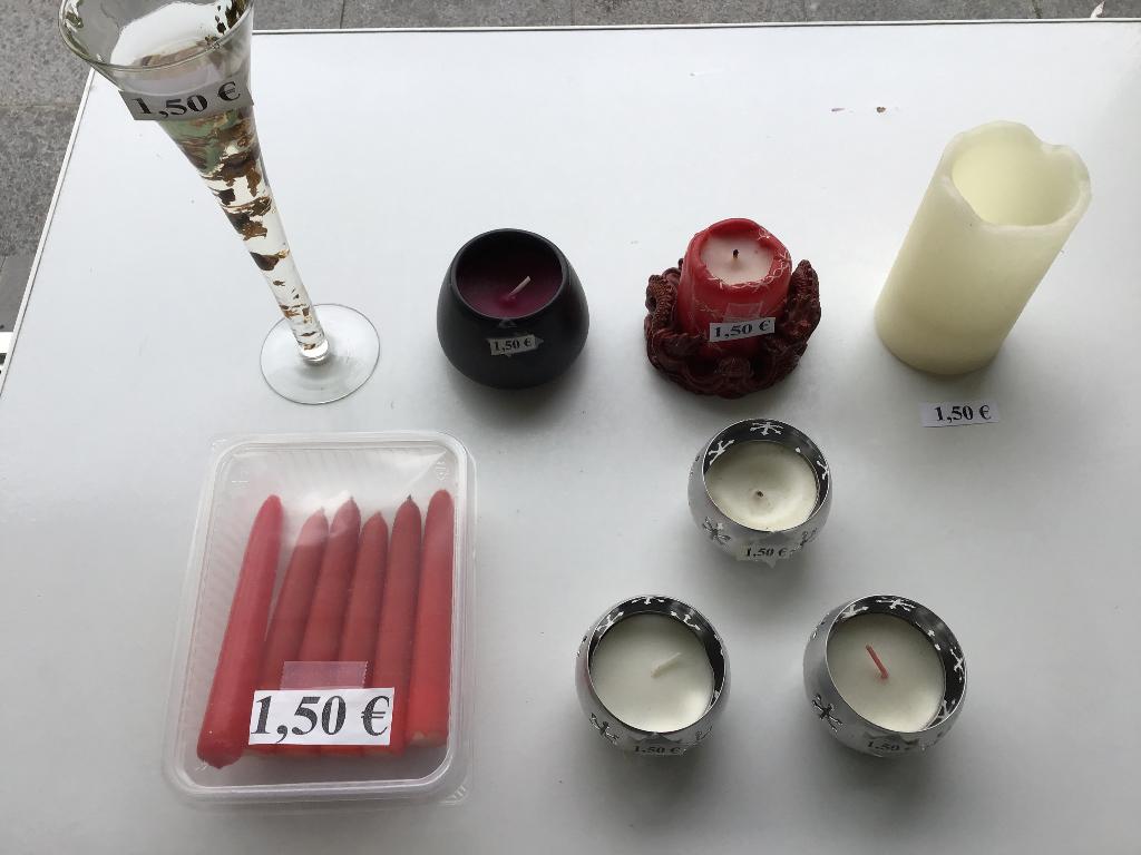 16 bougies pour seulement 1,50 euro par bougie, Enlèvement ou Envoi, Comme neuf, Bougie