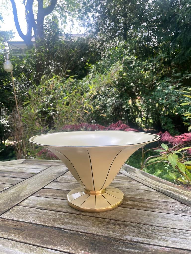 Vase jaune beurre sur socle de Boch, Antiquités & Art, Enlèvement ou Envoi