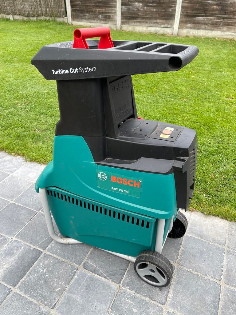 Hakselaar bosch, Ophalen, Gebruikt, Elektrisch, Met opvangzak