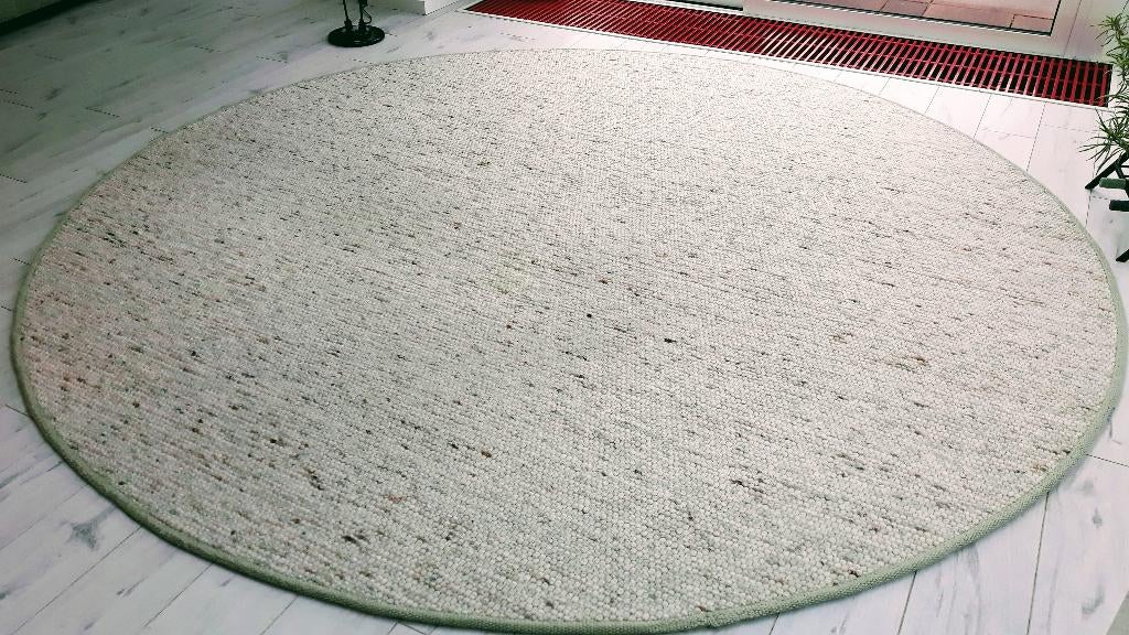300 cm rond vloerkleed in de kleur zand mix met groen, Huis en Inrichting, Stoffering | Vloerbedekking, Ophalen, Groen, Modern - landelijk