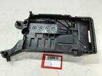 SUPPORT DE BATTERIE Volkswagen Polo VI (AW1) (2Q0915331), Volkswagen, Mevr. I. Hauben, Utilisé, Rue de l'Espoir 34 34
4030  GRIVEGNÉE, BE