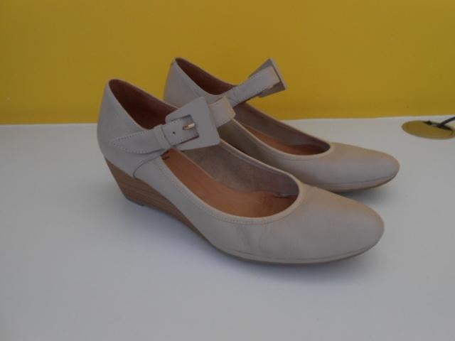 Mikaela - pumps maat 39 - 1 x gedragen voor een feest, Pumps, Beige, Ophalen of Verzenden, Gedragen