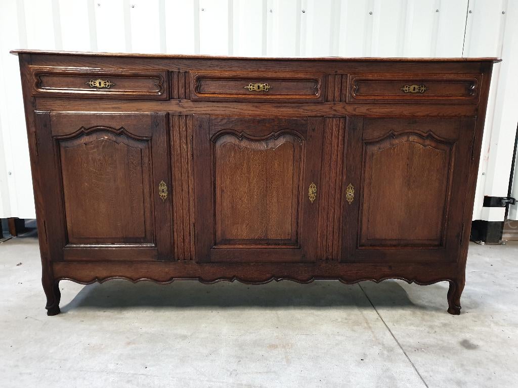 Magnifique buffet ancien de plus de 100 ans. Livraison., Antiquités & Art, Antiquités | Meubles | Armoires, Enlèvement