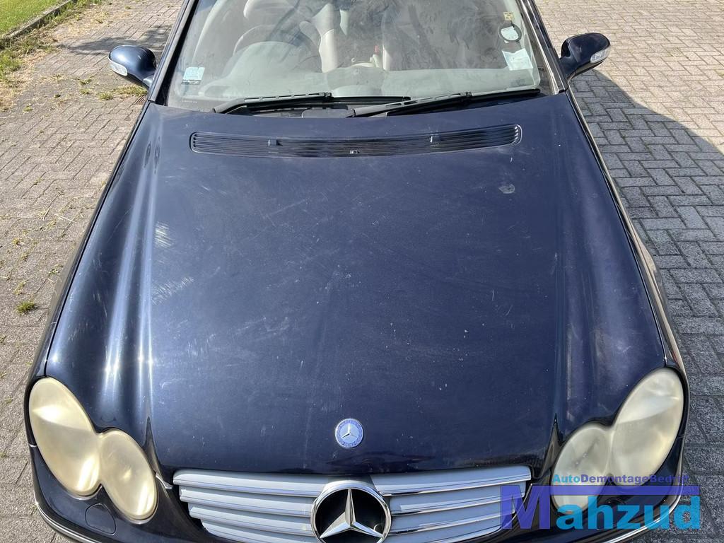 MERCEDES CLK W209 K359 BLAUW Motorkap 2003-2010, Gebruikt, Mercedes-Benz AG, Mercedes-Benz, Mercedesstrasse 120
70372  Stuttgart, DE