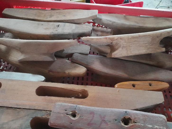 Div Houten mastbeslag,oa kikkers, voor klassieke zeiljachten, Watersport en Boten, Bootonderdelen, Zo goed als nieuw, Ophalen