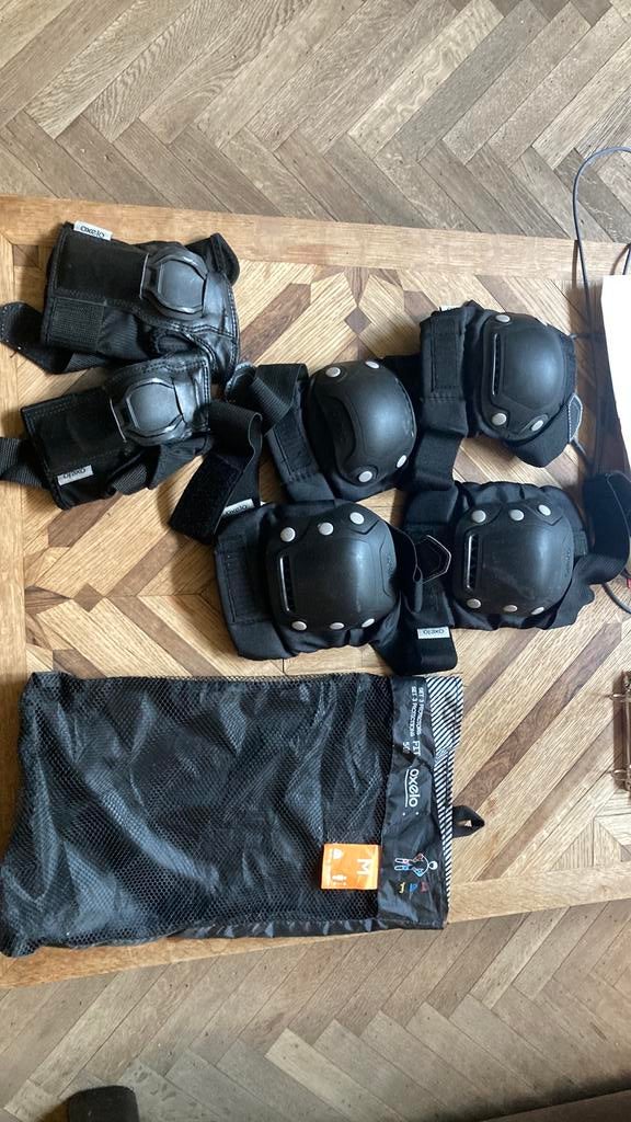 Protections pour patins, steps et skateboards, Sports & Fitness, Skateboard, Enlèvement, Comme neuf, Protection